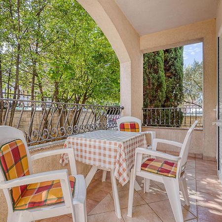 شقة House Laura 200M From The Beach And The Center بوريتش المظهر الخارجي الصورة