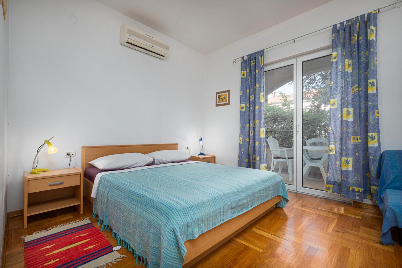 شقة House Laura 200M From The Beach And The Center بوريتش المظهر الخارجي الصورة