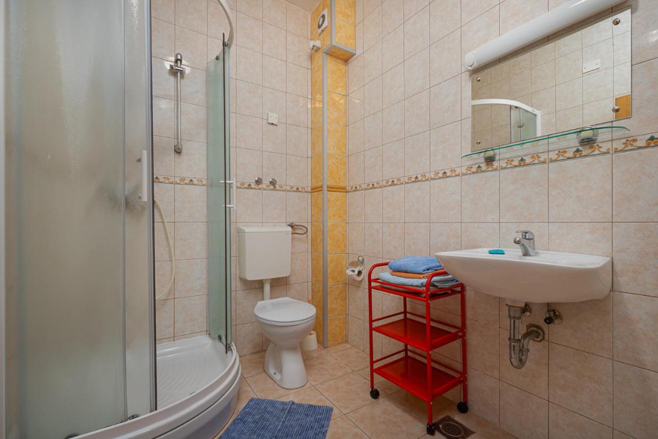 شقة House Laura 200M From The Beach And The Center بوريتش المظهر الخارجي الصورة