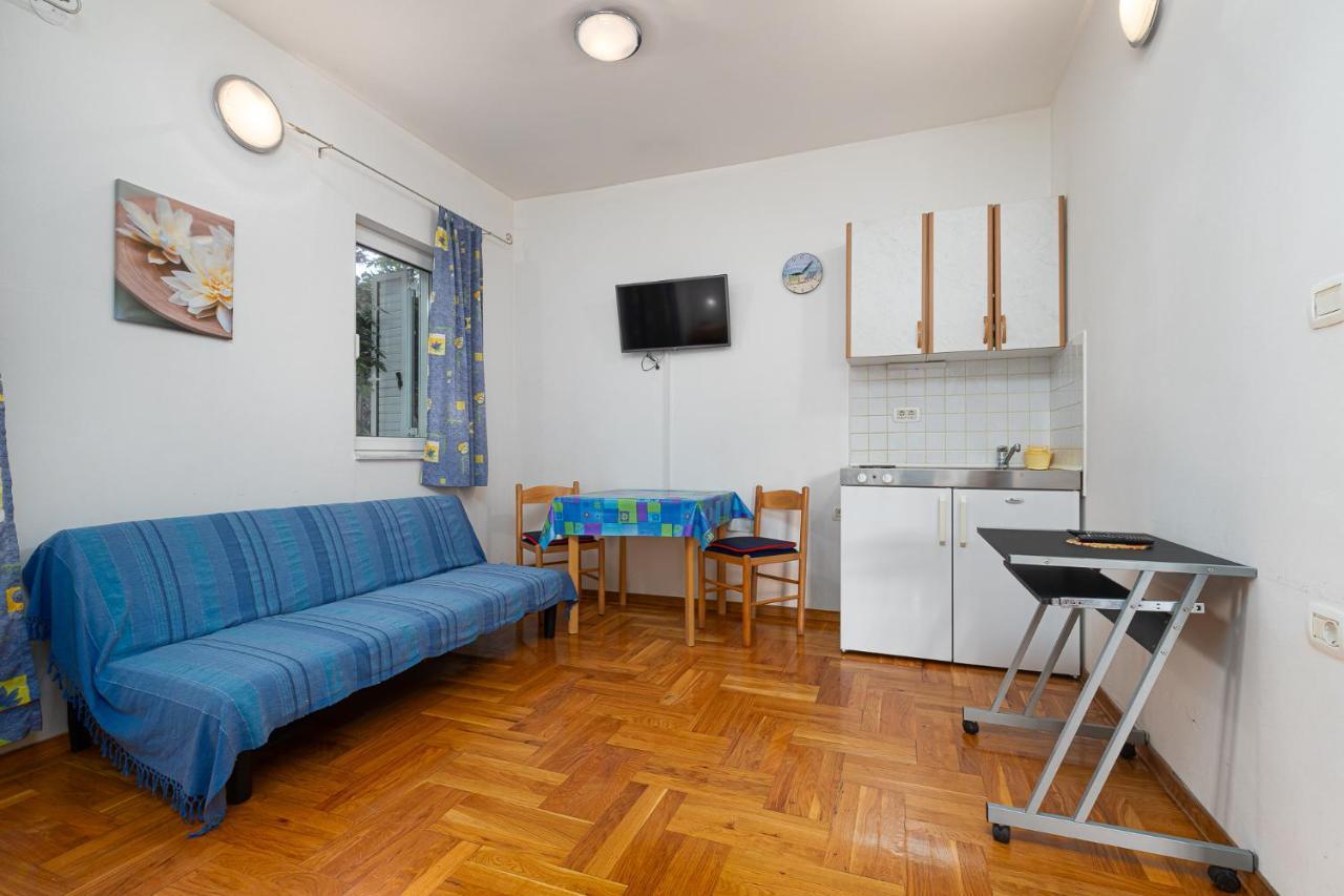 شقة House Laura 200M From The Beach And The Center بوريتش المظهر الخارجي الصورة